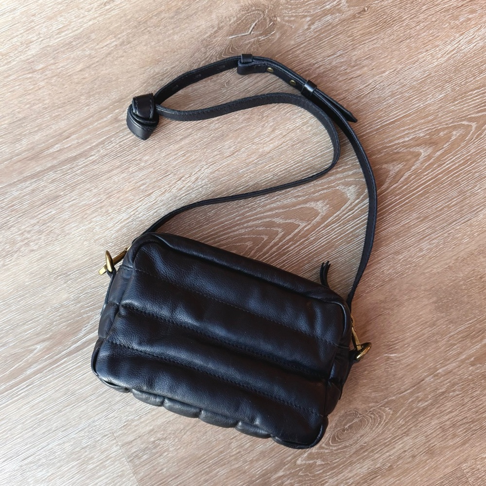 Madewell - The Transport Camera Bag: Puff Edition - Black